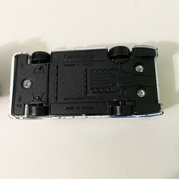 Lot of 7 Matchbox Cars Police Tow Truck 57 Chevy Ford Cobb F1 Racer - Picture 5 of 16